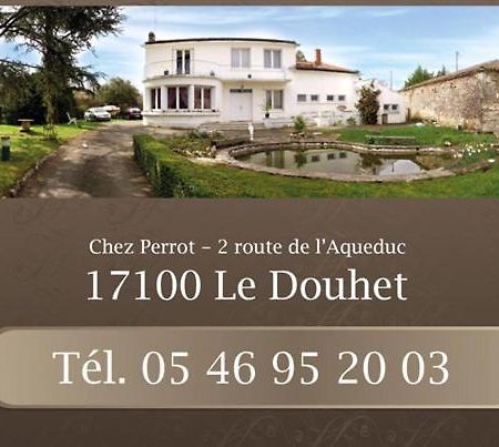 Gite De L'Aqueduc Le Douhet Exterior foto